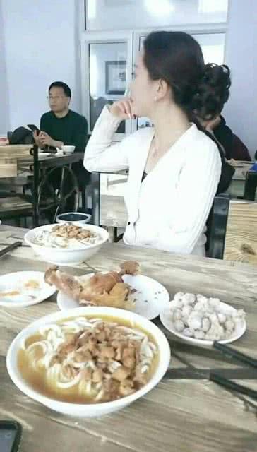 相亲房间吃瓜好吗