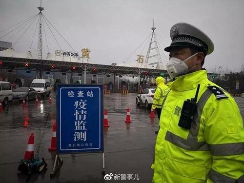 黄石民警吃瓜,黄石警民互动新风尚