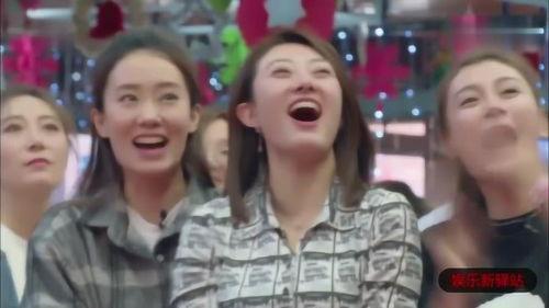 女主持吃瓜群众